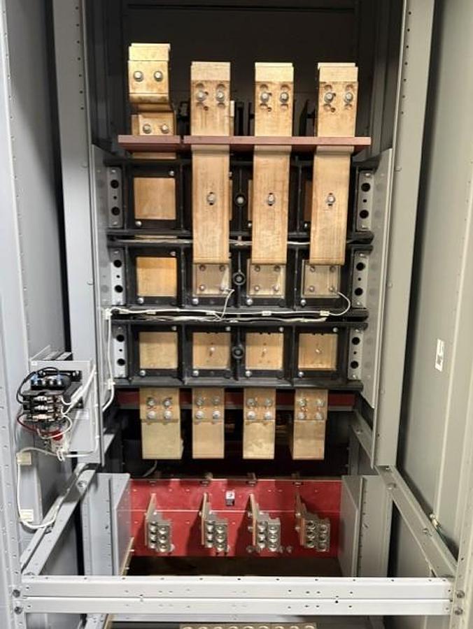 NEW ASCO 300 Series 2000A Service Rated 208V 3Ø Automatic Transfer Switch