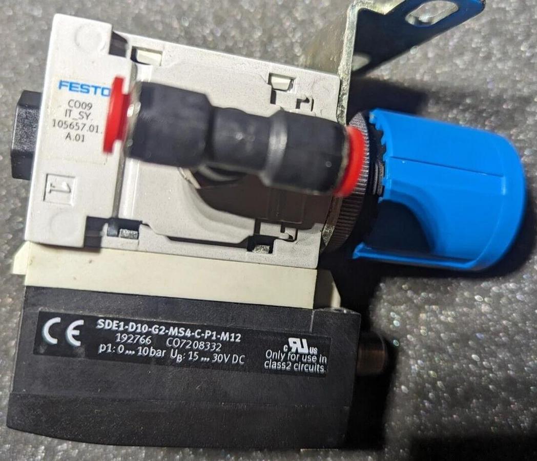 Used Festo CO09 ,105657 + Vacuum Sensor 192766
