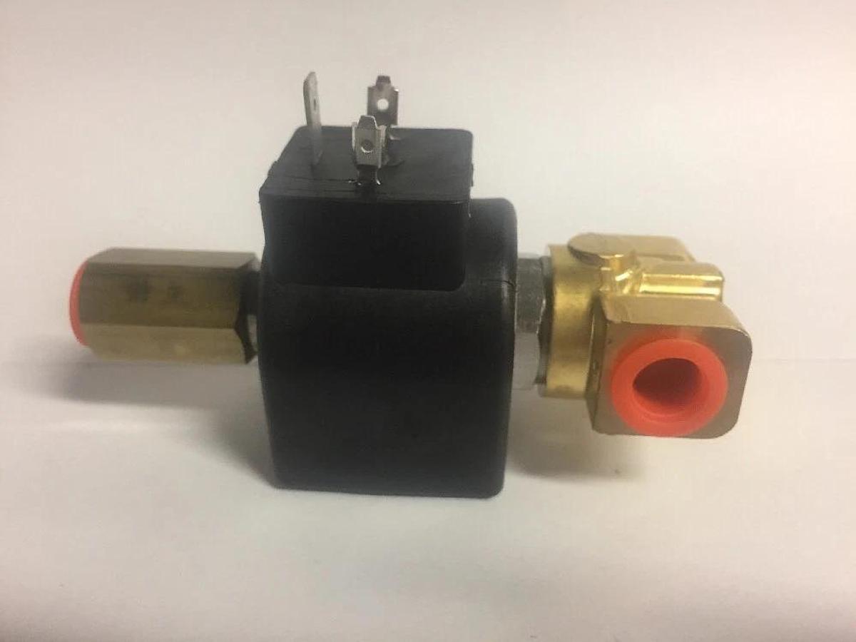 Used Parker Valve Brass 1/4" Single Solenoid, 3-way, type 7133K MP Multipurpose
