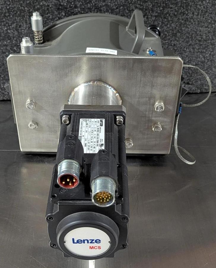 Used Watson Marlow Peristaltic Pump 073.0104.000 w/ Lenze MSC09D41 &E94P04 controller
