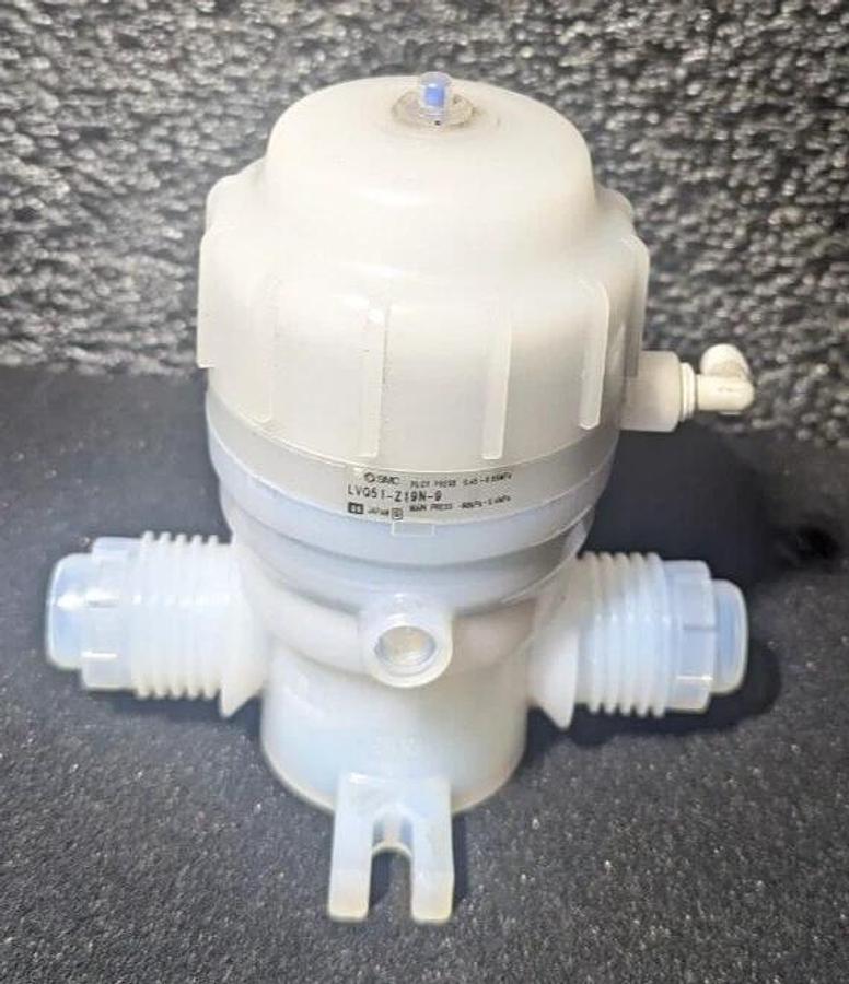 Used SMC LVQ51-Z19N-9 High Purity Chemical Valve