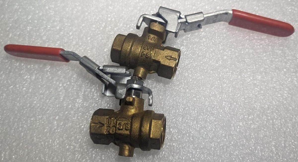 Lot of 2 Dyna Quip  3/8 Ball Valve 200PSI Female Brass
