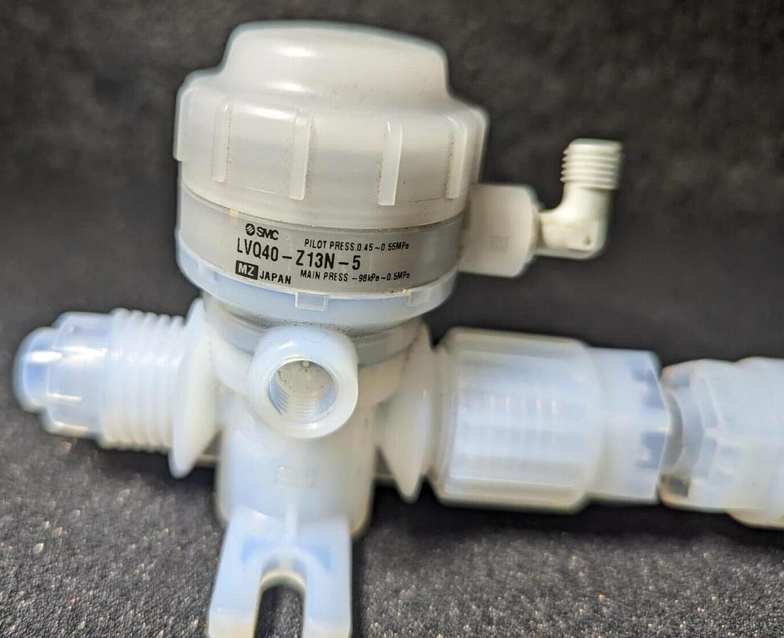 Used SMC LVQ40-Z13N-5 High Purity Pneumatic Diaphragm Valve