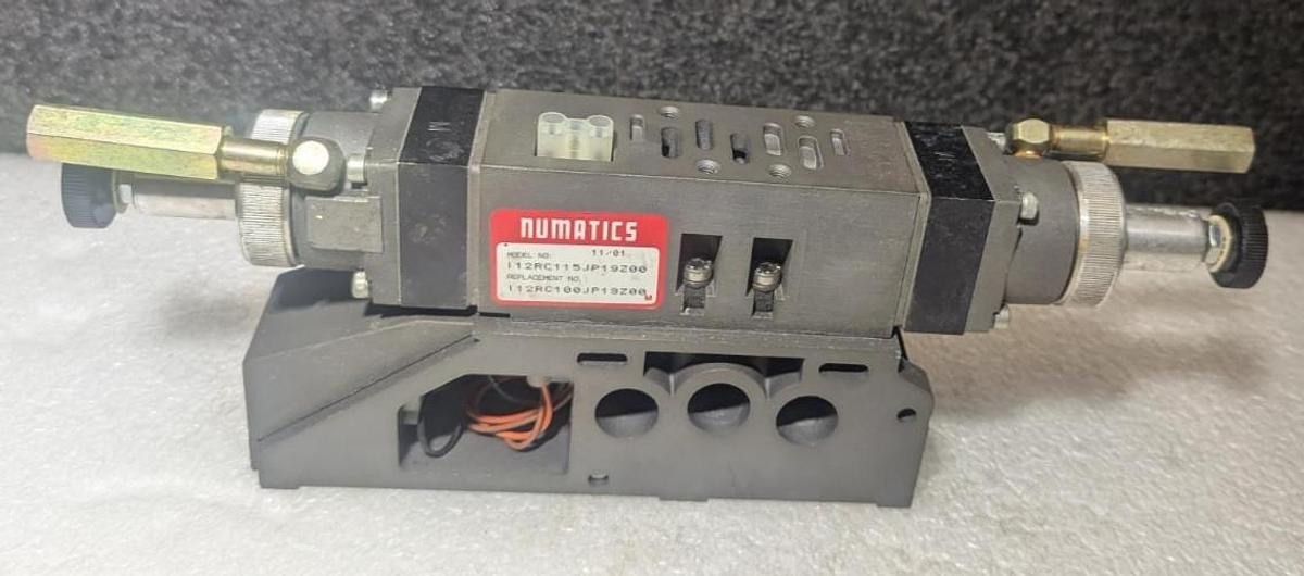 Numatics I12RC115JP19Z00  Sandwich Type Regulator Valve RM18029