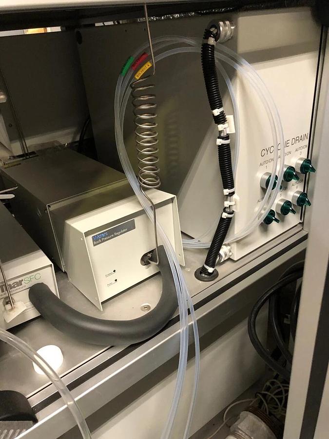 Used Waters SFC Prep 350 System Preparative  Supercritical Fluid  Chromatography