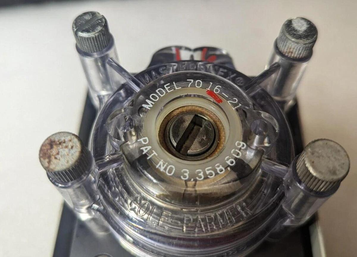 Used Cole-Parmer Masterflex  Pump Drive 7543-02 with Pump head 7016-21