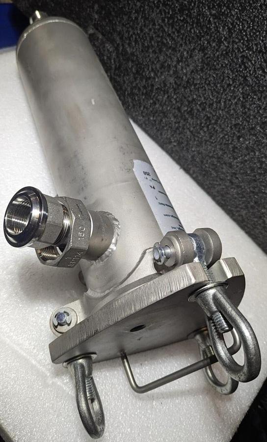 Used CSD Custom Service And Design 043L Stainless Steel Filter Vessel 12"