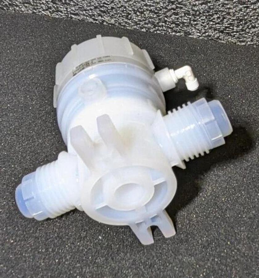 Used SMC LVQ51-Z19N-9 High Purity Chemical Valve