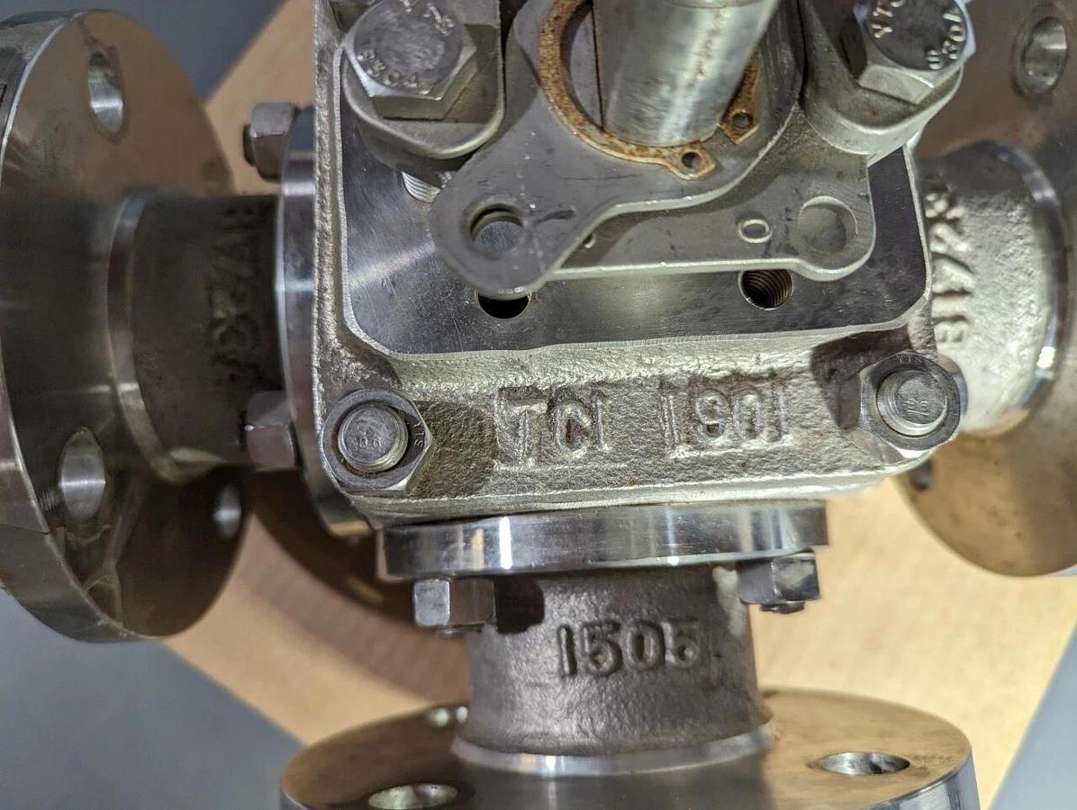 TCI 2 1/2",  3-way full port modulating stainless steel valve TC-0802A