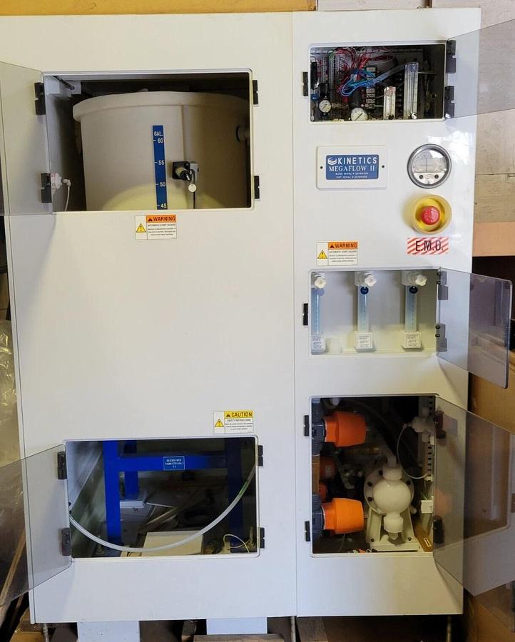 Used Kinetecs MEGAFLOW II chemical/corrosive mixing/delivery pump system 70 Gallon