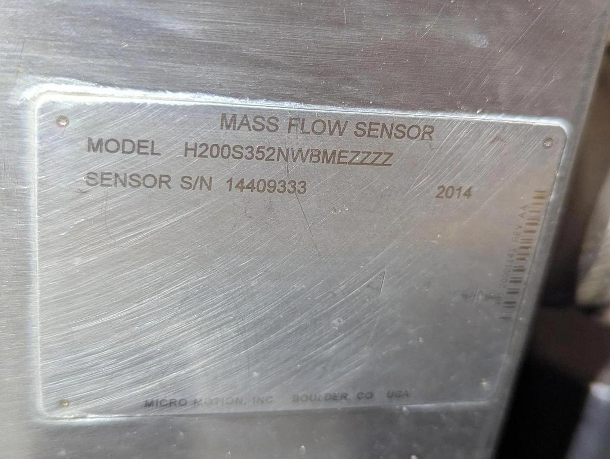 Used Micro Motion H20S352NWBMEZZZZ  2" Mass flow sensor