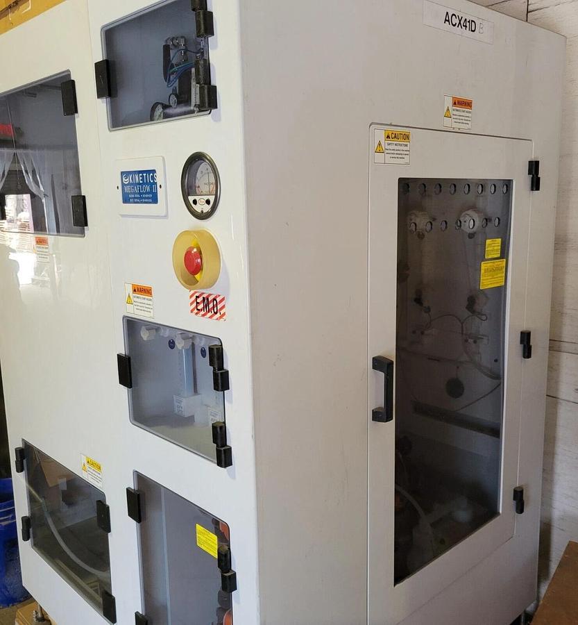 Used Kinetecs MEGAFLOW II chemical/corrosive mixing/delivery pump system 70 Gallon
