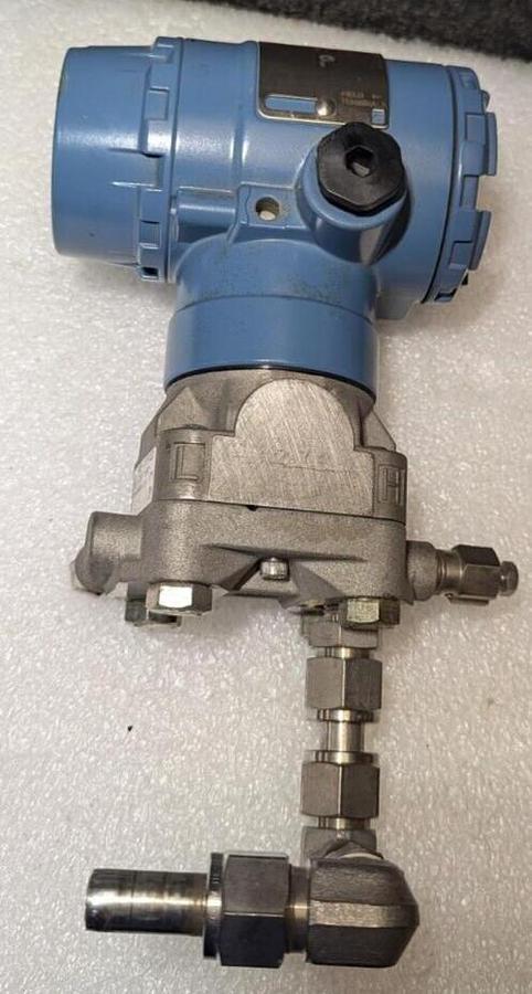 Used Rosemount 2051CG2A22A1AB4E5M5D4DF  Pressure Trensmitter