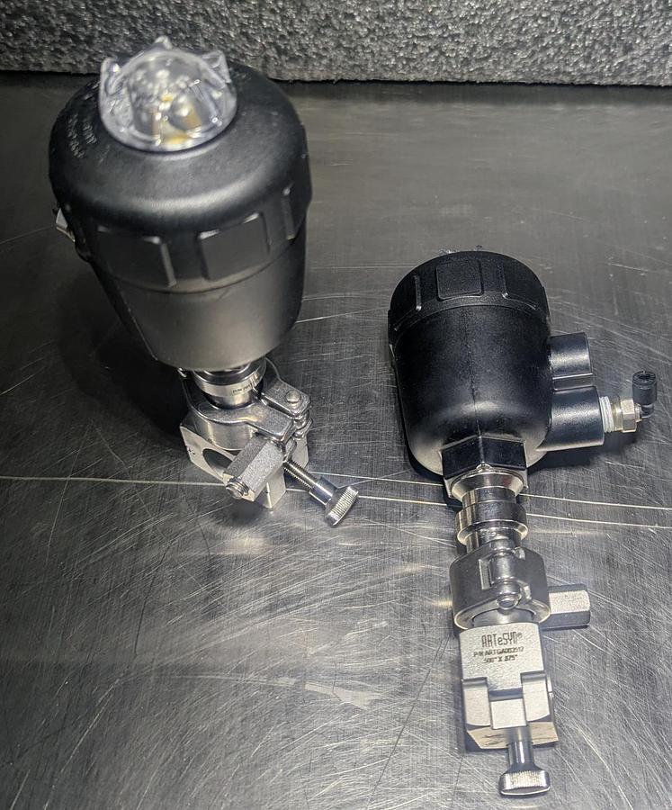 Used 2020 Lot of 2 ARTeSYN ARTGA003512 500"x 875"Stainless Actuated Pneumatic Pinch Valve Lot of 2 ARTeSYN ARTGA003512 500"x 875"Stainless Actuated Pneumatic Pinch Valve