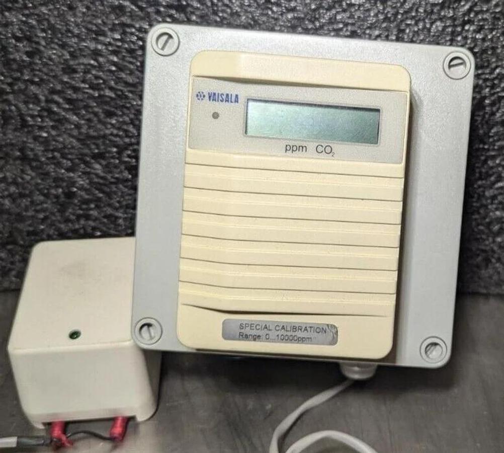 Used TharSFC  CO2 Ambient Air Sensor Alarm with Power Cord 16001267