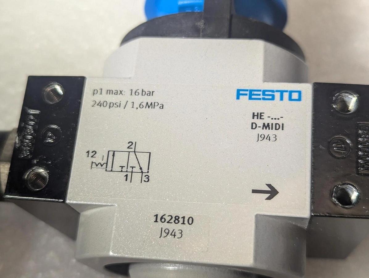 Used FESTO pressure reducing valve LR-D-MIDI 162593 and HE-1/2-D-MIDI 162810 Valve