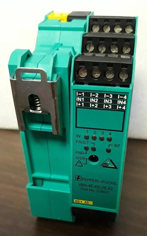 Used Lot of 2  Pepperl-Fuchs VBA-4E-KE-ZEJQ