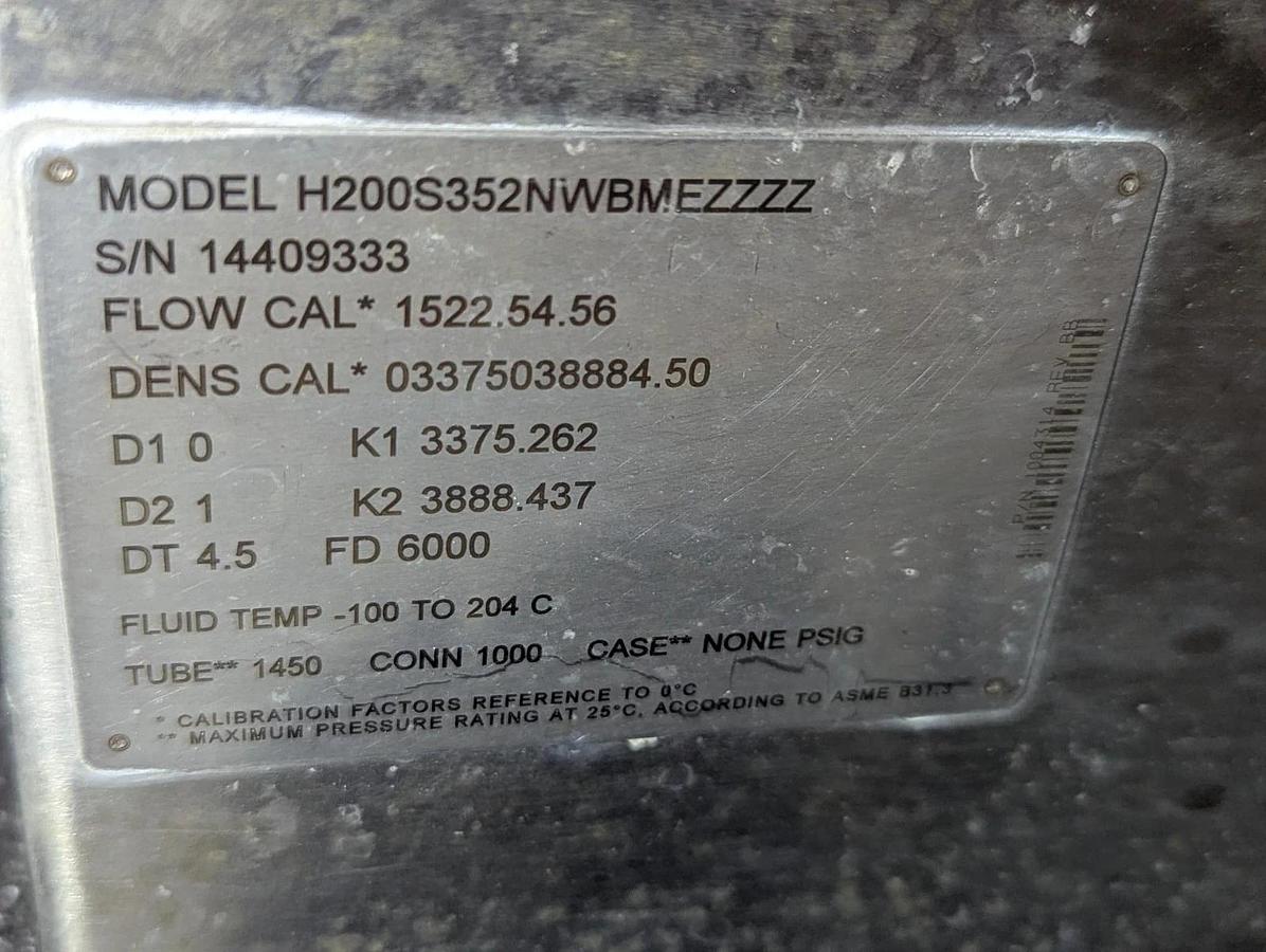 Used Micro Motion H20S352NWBMEZZZZ  2" Mass flow sensor