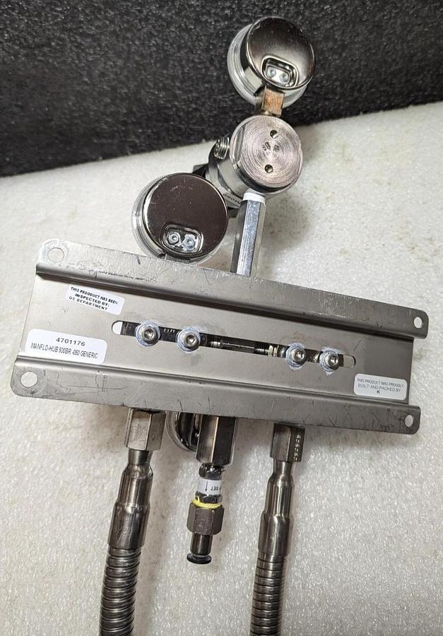 Used VWR  MANFLD -HUB 900BR-050  Regulator with Stainless Steel Hose