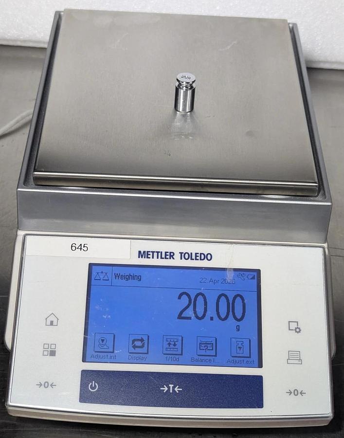 Used Mettler Toledo XS2002S Precision Balance 2100g d= 0.01g Touchscreen