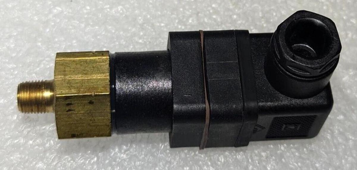 Eaton Vickers 3039707 Pressure Switch