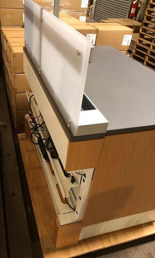 Used Mott Lab Mfg adjustable height 4' lab bench, Mott manufacturing