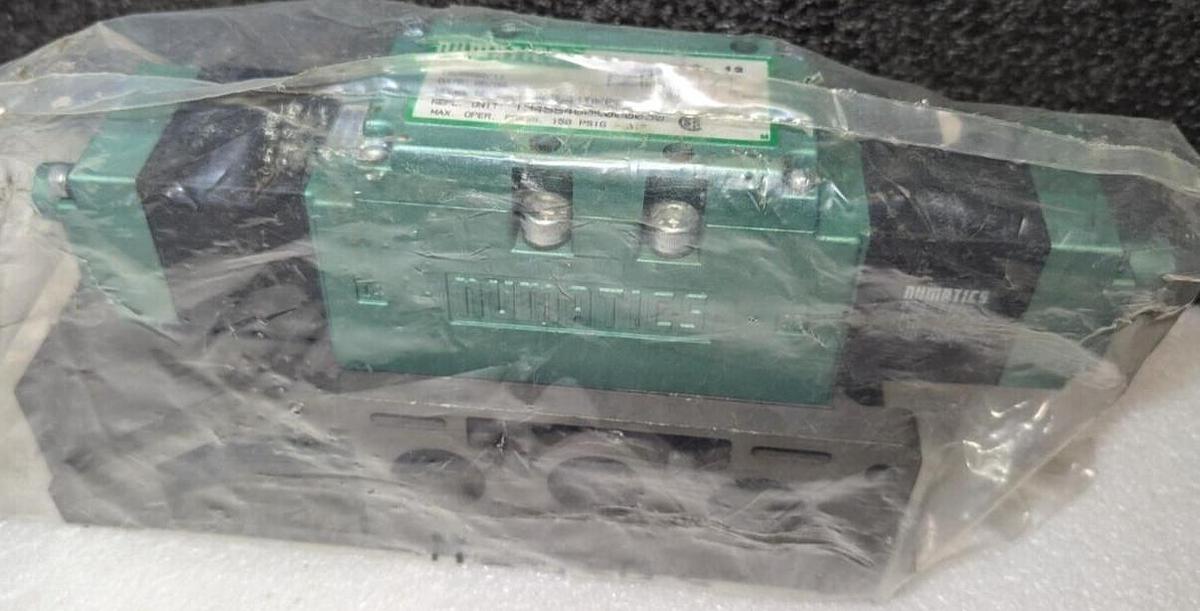 Numatics  135SS415K000030 /134SS400K000030 Solenoid Valve
