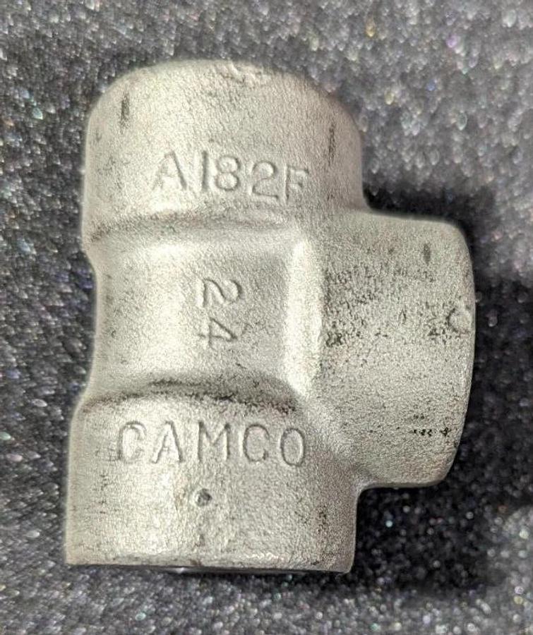 Camco Stainless Steel Tee 1/2" 3000 PSI A182F