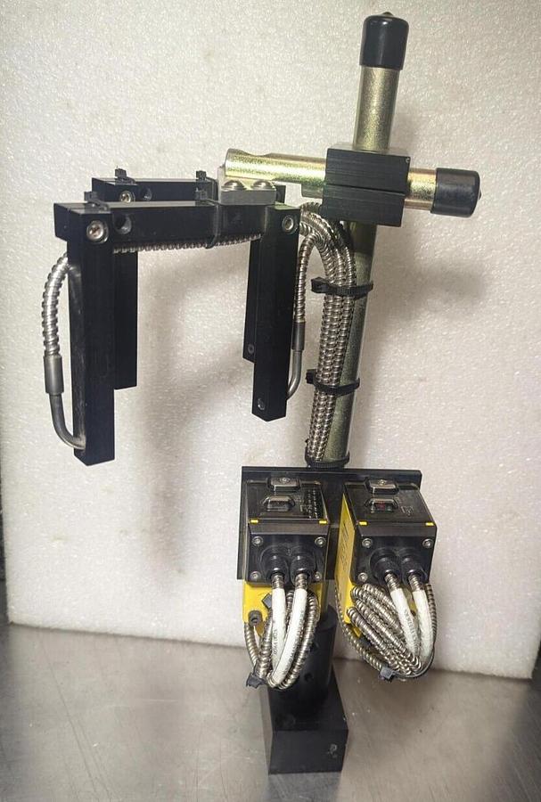 Used Banner Q45 Series Rugged Fiber Optic Amplifier and Sensor System