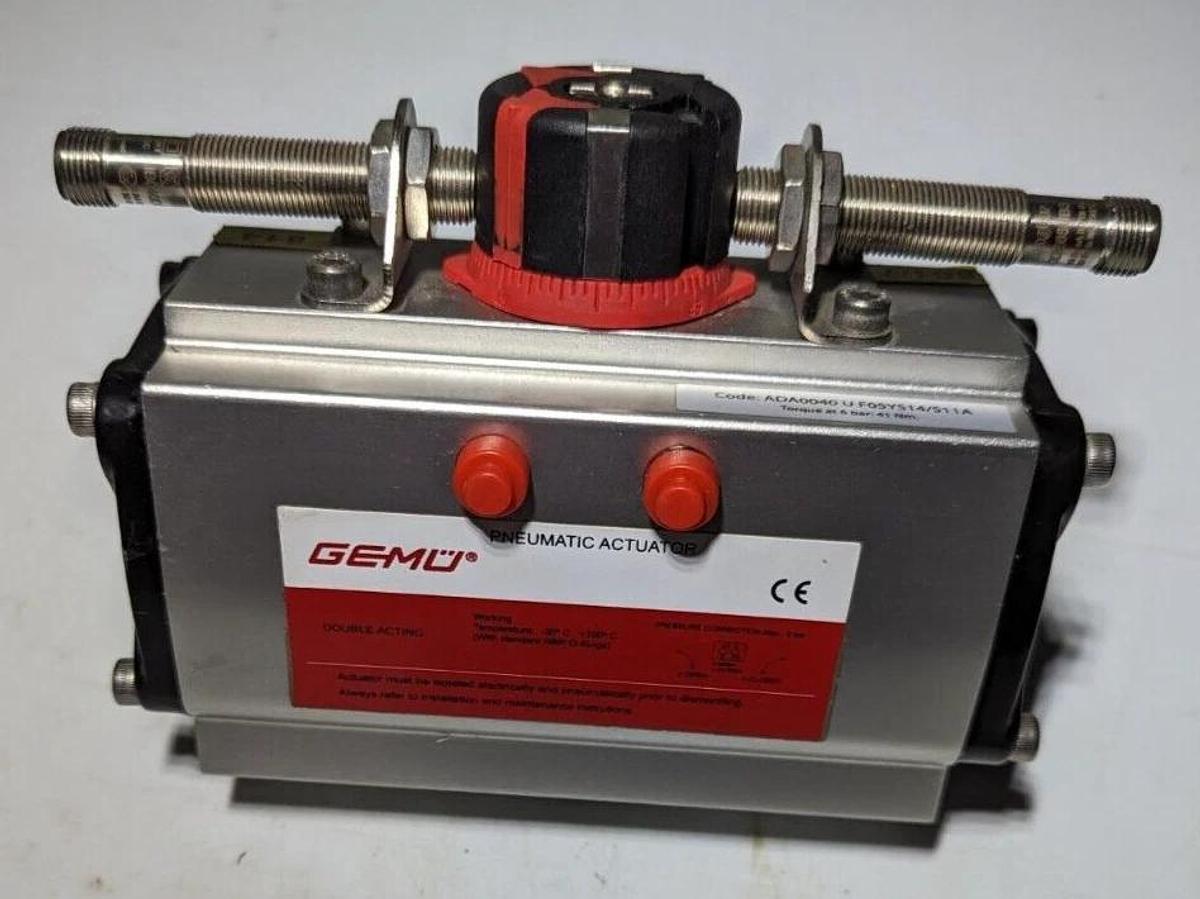 Used Gemu  Pneumatic actuator, double acting, clockwise rotation  ISO5211-F05-Y-DL-14