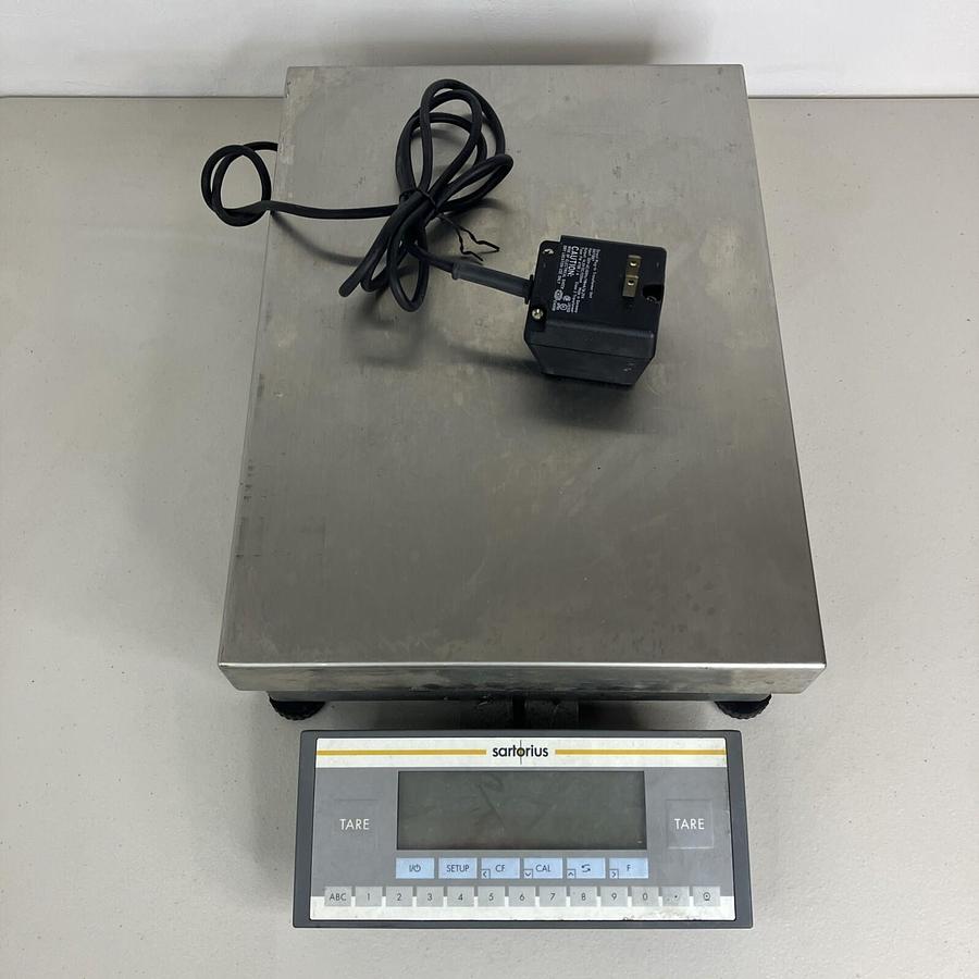 Used Sartorius LP1200S Balance with Sartorius YAC01LP  missing power supply