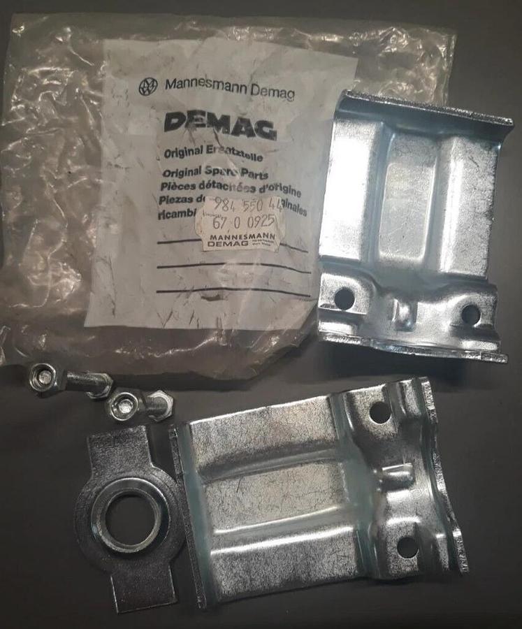 1, Lot of 2, Demag 98455044 Clamp