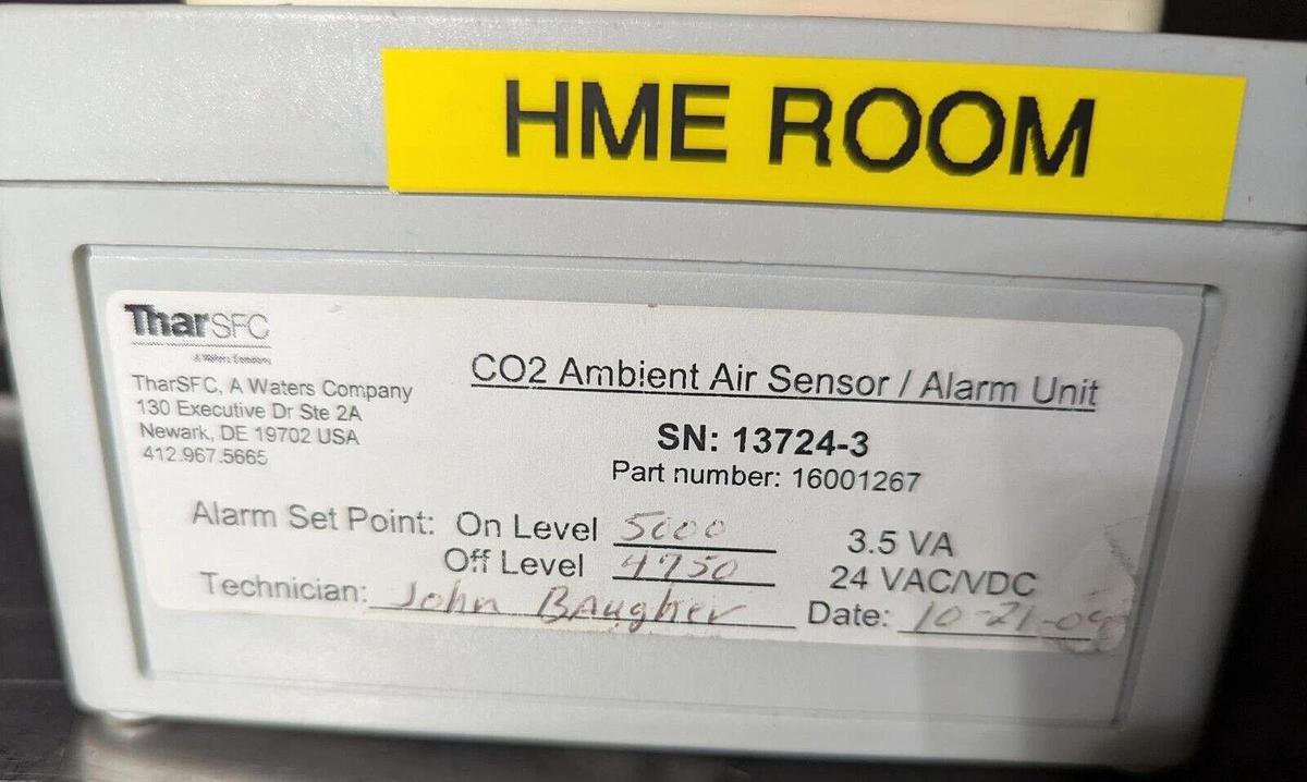 Used TharSFC  CO2 Ambient Air Sensor Alarm with Power Cord 16001267