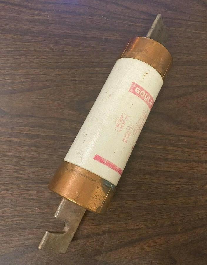 Used Trionic Gould Shawmut TRS400R Time Delay Fuse 400 A 600V