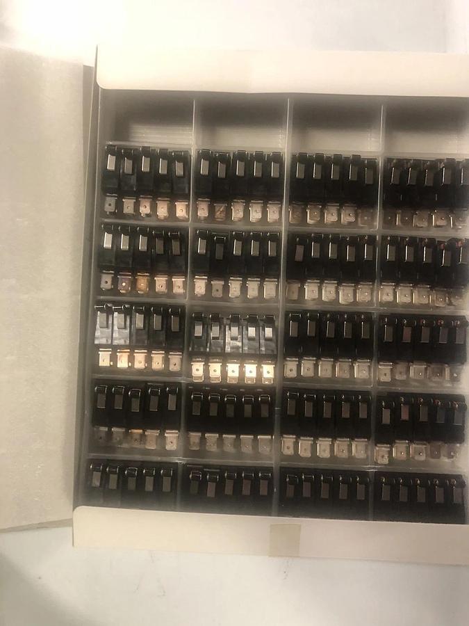 Used Omron Set Of 500 V-215-1C6 Switches