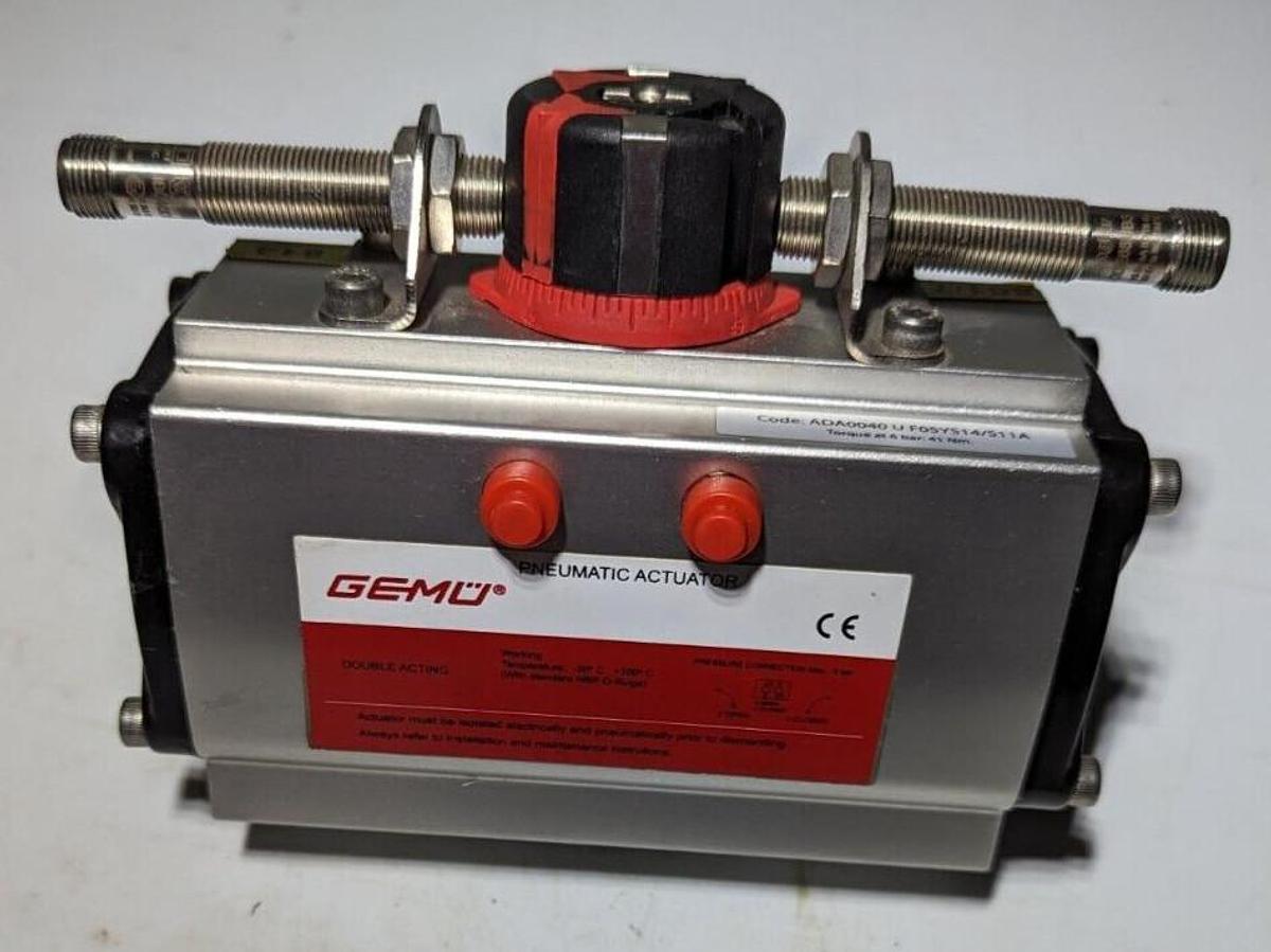 Used Gemu  Pneumatic actuator, double acting, clockwise rotation  ISO5211-F05-Y-DL-14