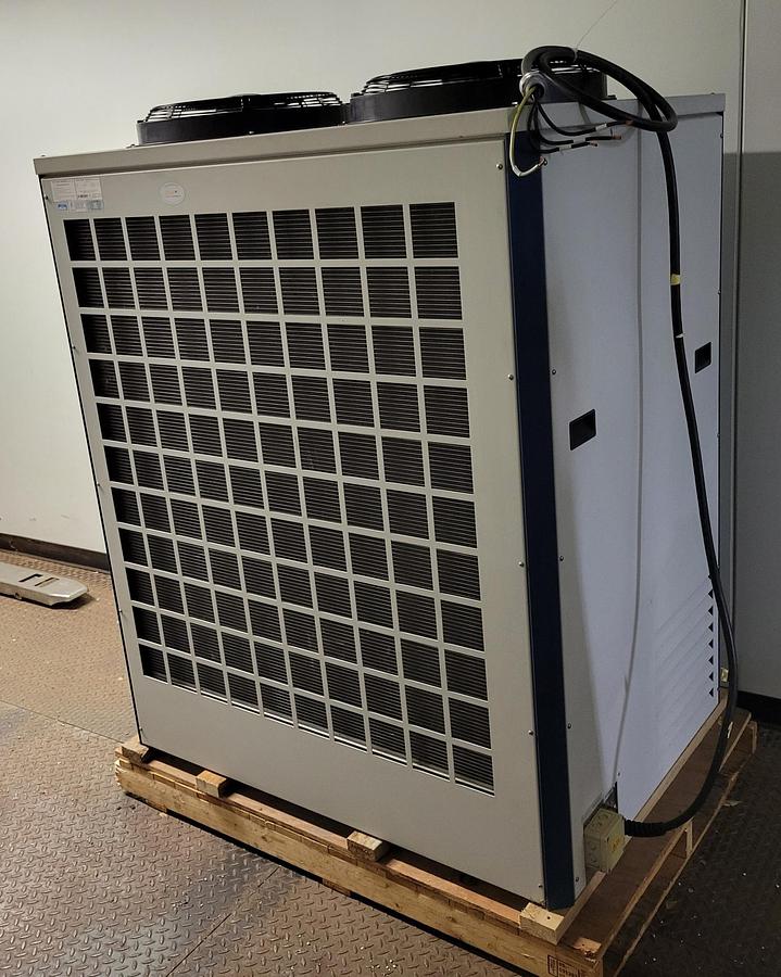 Used 2021 Huber CS 250HT OD air cooled chiller 460v outdoor unit