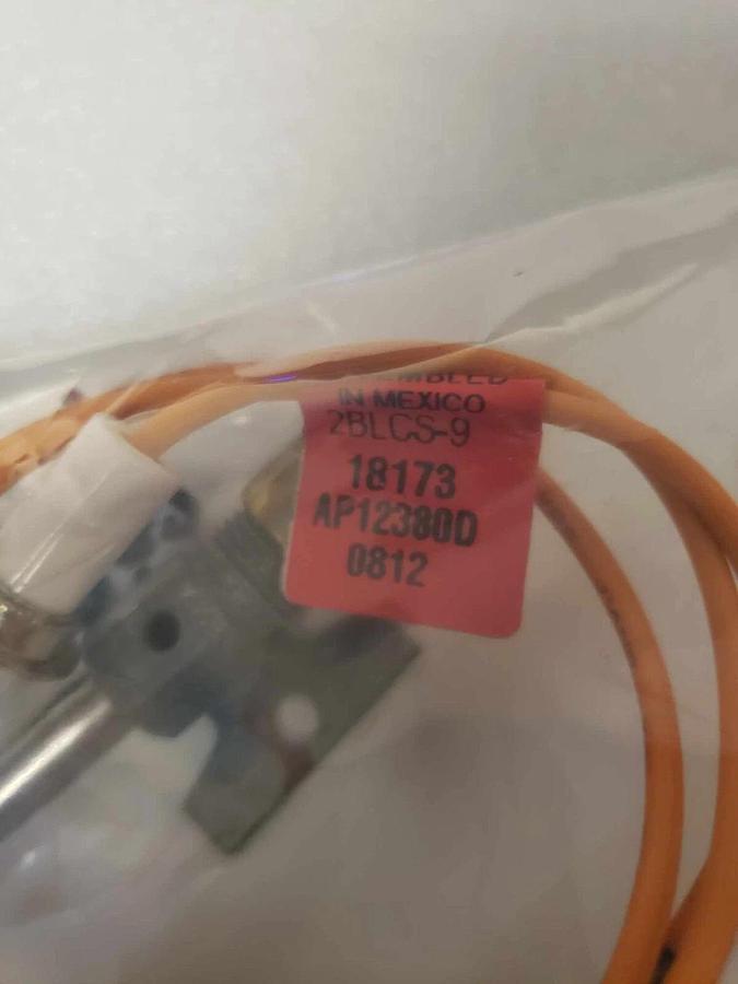 Used (2) Preferred Parts AP12380D, OEM Pilot Light Ignitor
