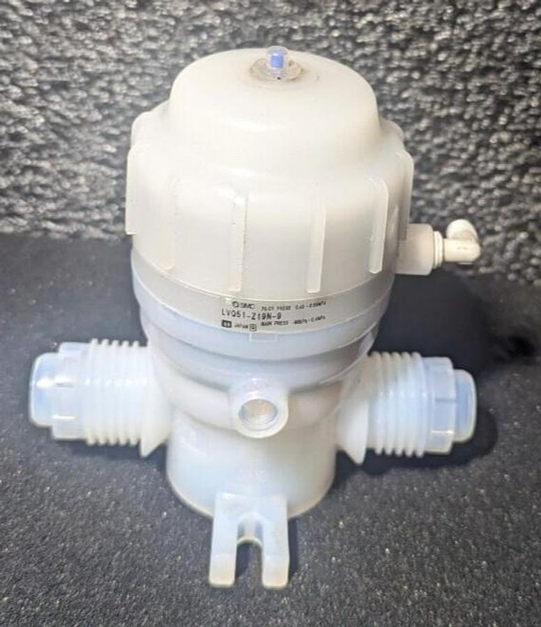 Used SMC LVQ51-Z19N-9 High Purity Chemical Valve