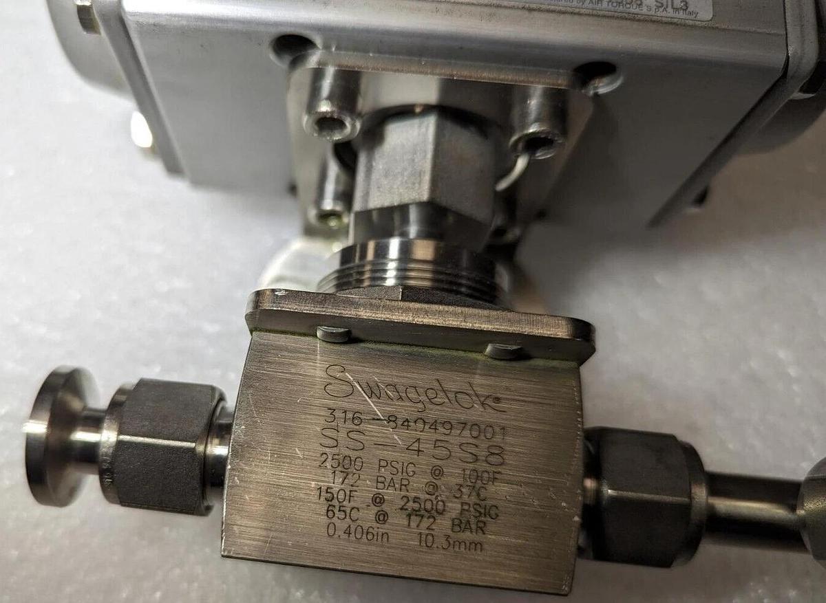 Used Swagelok  SC00030-4U ,MS-A30-4-DIN Rotary Actuator, 90°, Spring-Return