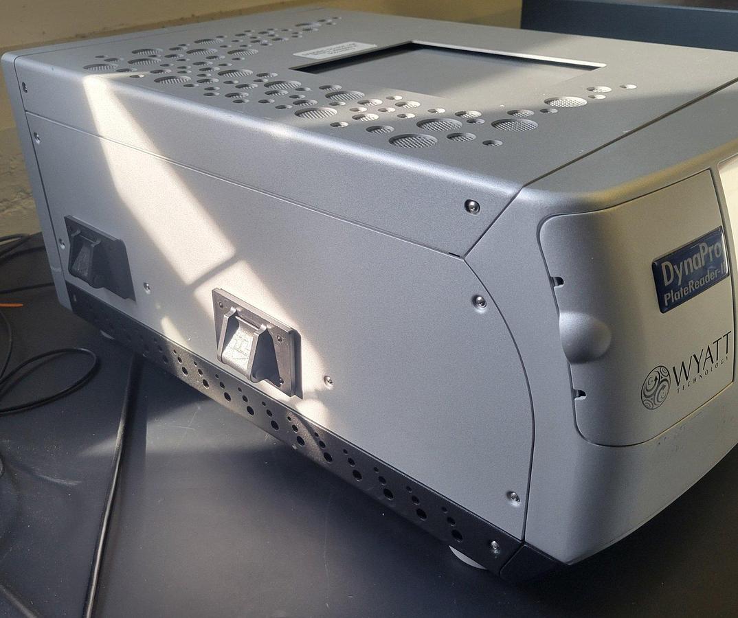 Used 2015 Wyatt Technology DynaPro Plate Reader-II WPR2-06