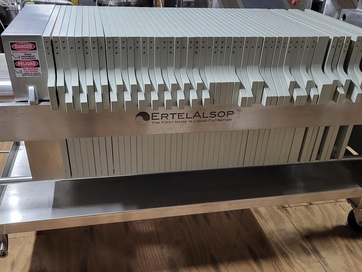 Used ErtelAlsop L604-46 stainless steel plate and frame filter press 24" x 24"