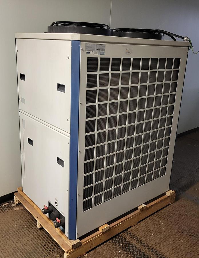 Used 2021 Huber CS 250HT OD air cooled chiller 460v outdoor unit
