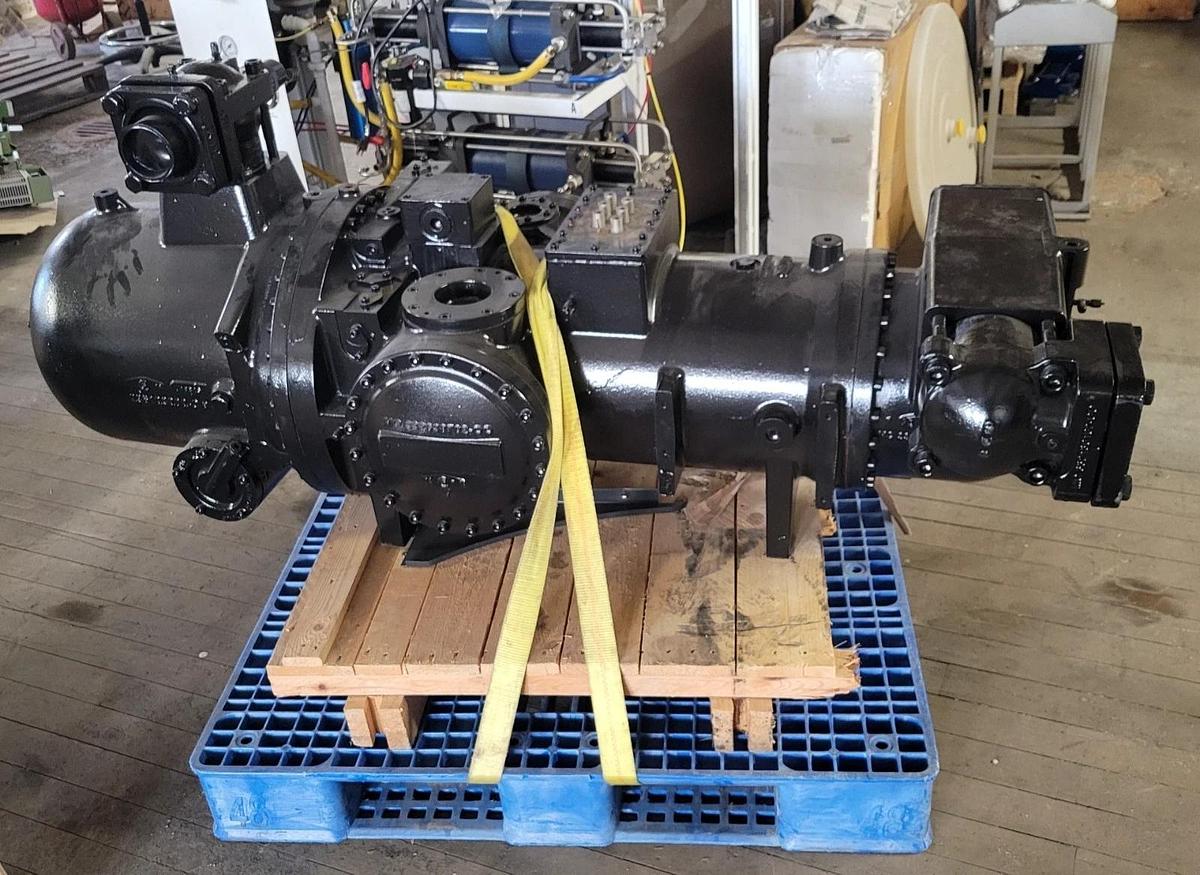 2022 J&E Hall F3BL VVR single screw compressor, HSV232RS17YVR2  Daikin Applied