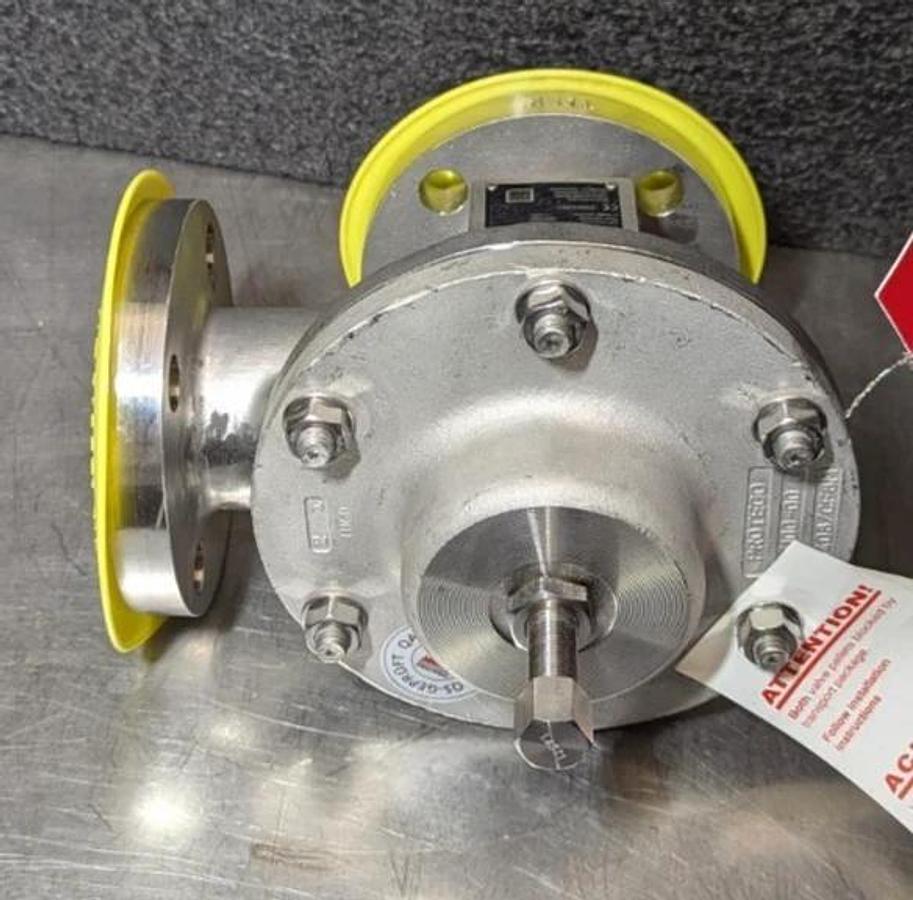 1- 1/2" Protego DZ/E40 Pressure or Vacuum Relief Valve  In-Line stainless steel