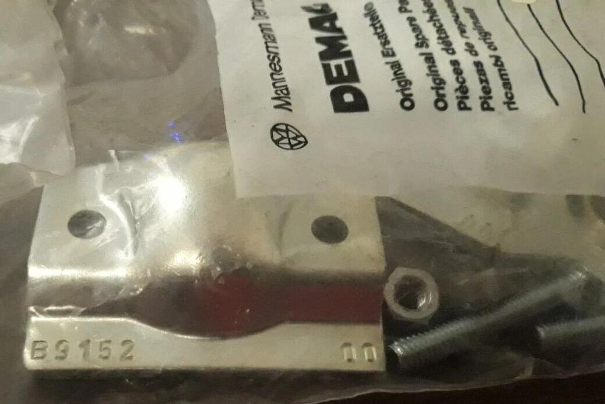 1, Lot of 2, Demag 98026044 Clamp