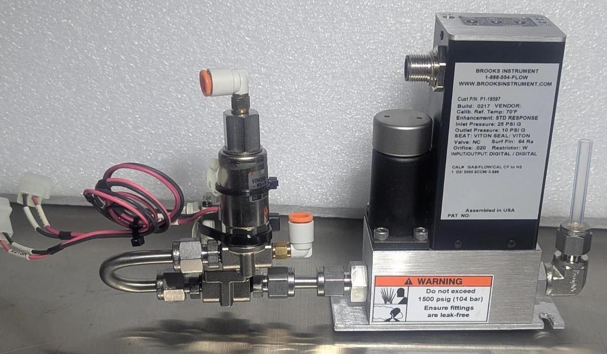 Used Brooks  Instrument  SLA5850D1BAB1A2A1 Mass Flow Controller