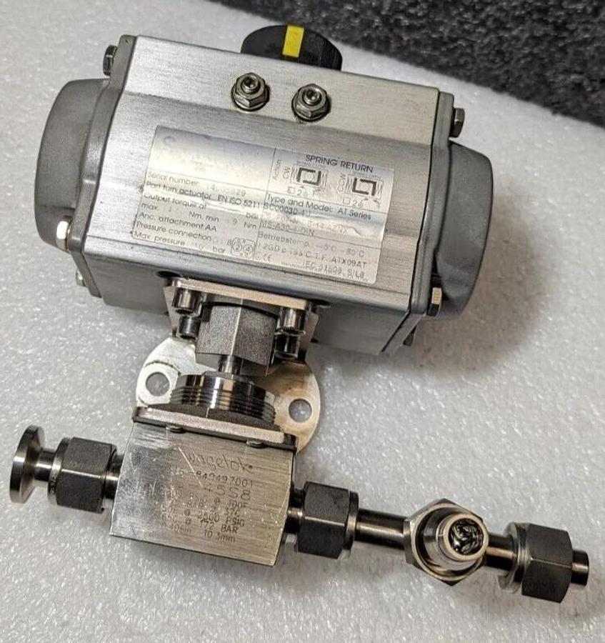 Used Swagelok  SC00030-4U ,MS-A30-4-DIN Rotary Actuator, 90°, Spring-Return