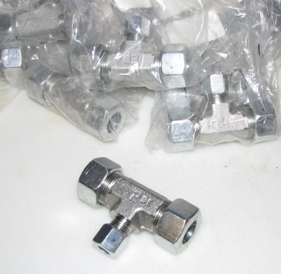 Used Parker EO2 Metric Bite type Reducer Tee TR18/10/18ZLCF 5800psi  *new*