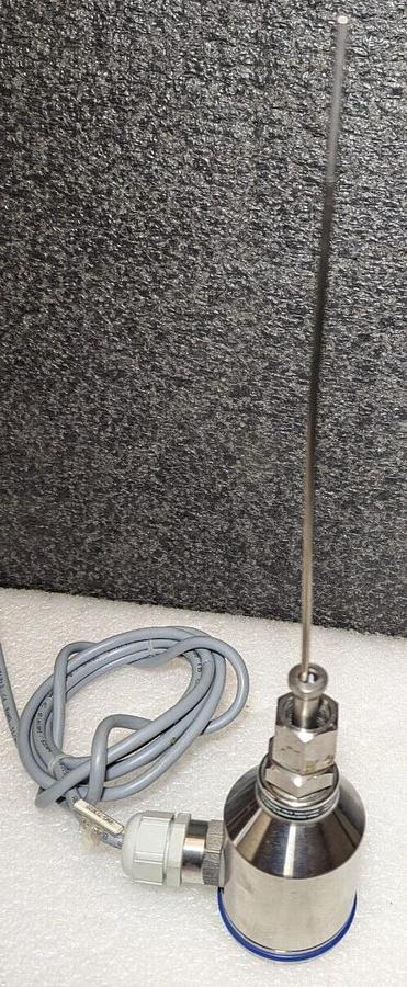 Used ETI  TR47-1DQ13YR0000 Resistance Thermometer
